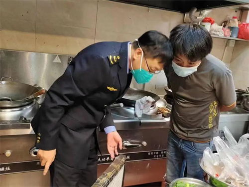 堅(jiān)守防線，共克時(shí)艱 疫情防控中餐飲與住宿服務(wù)食品安全監(jiān)管隊(duì)伍在行動(dòng)